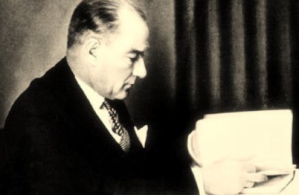 Ataturk-ile-yaptilari-roportaji-90-yil-sonra-tekrar-yayinladilar