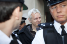 julian-assange-anonymous-occupy-london